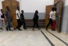 ‘Caso MINSA’:Tribunal adia julgamento sumário – Advogados denunciam que os detidos estão impedidos de comer